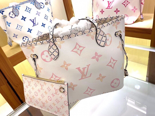 ルイヴィトンバッグ内部構造